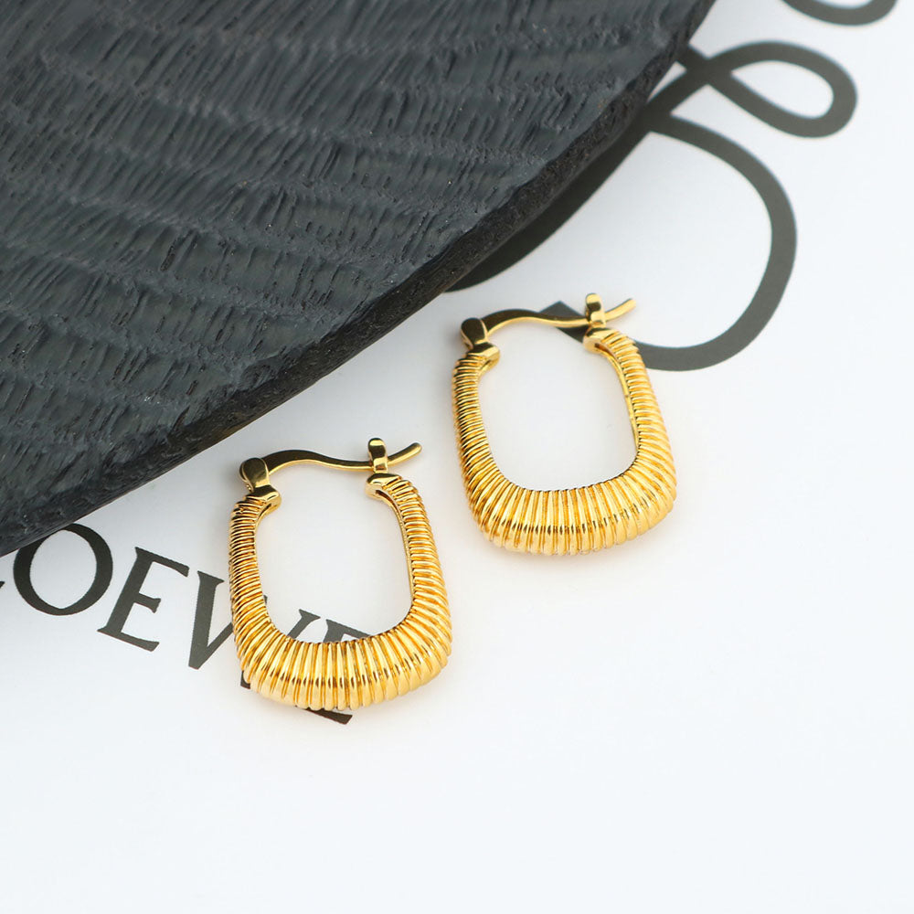 RMZ GOLD NYC 14K Gold Cute Wavy Pattern Hoop Earring