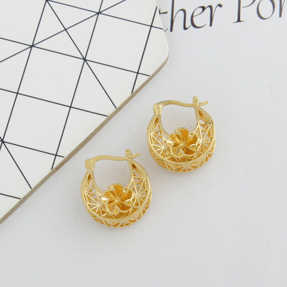 RMZ GOLD NYC 14k Gold Flower Basket Hoop Earrings