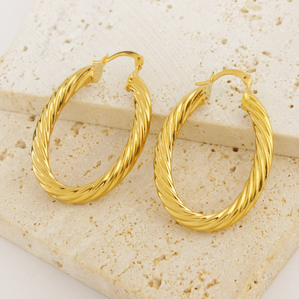 RMZ GOLD NYC 14k Gold Classic Oval Bamboo Hoop Earrings