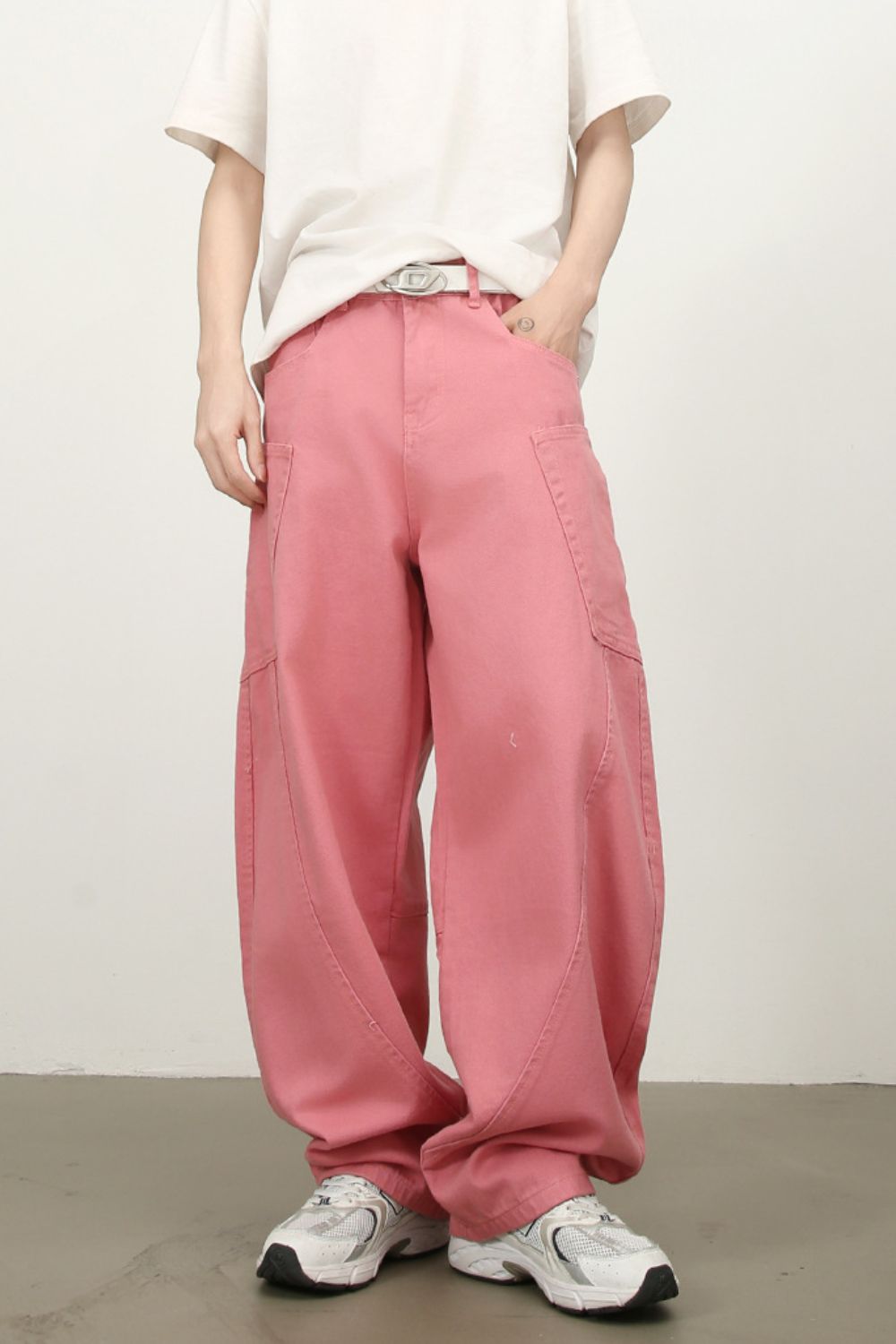 Men's Mid Rise Wide Leg Jeans
