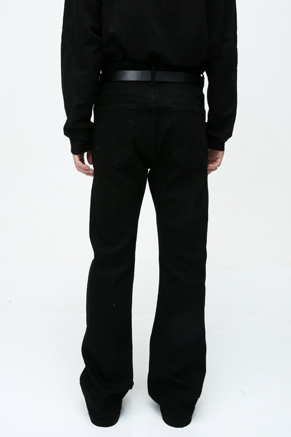 Mid Rise Jeans with Pockets